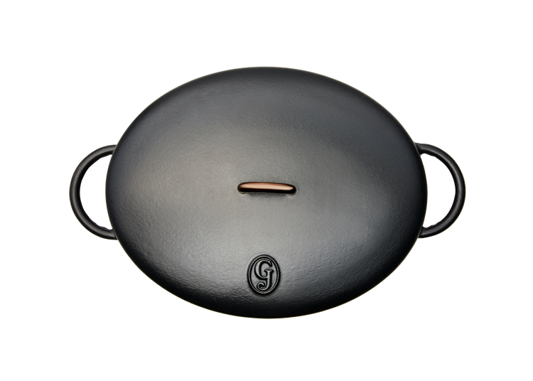 Enameled cast-iron Dutch oven in pepper black - top down view with lid